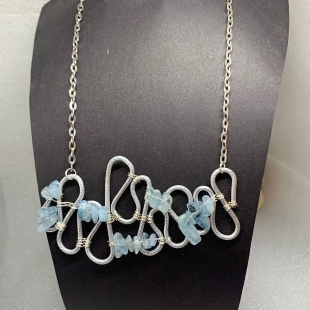Aquamarine Bead Chip Abstract Necklace 22".